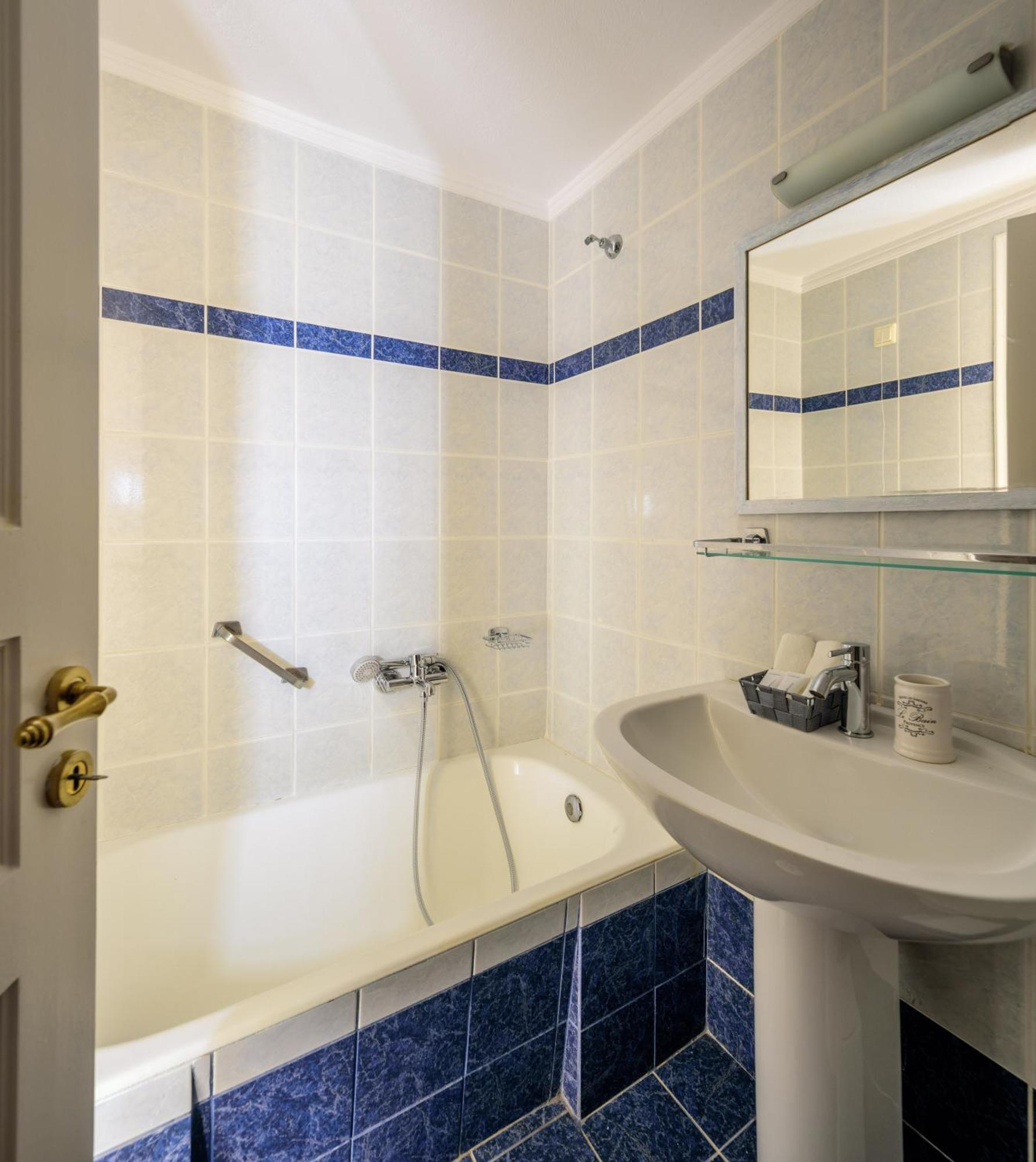Ikio Concept Santorini Otel Pýrgos Dış mekan fotoğraf